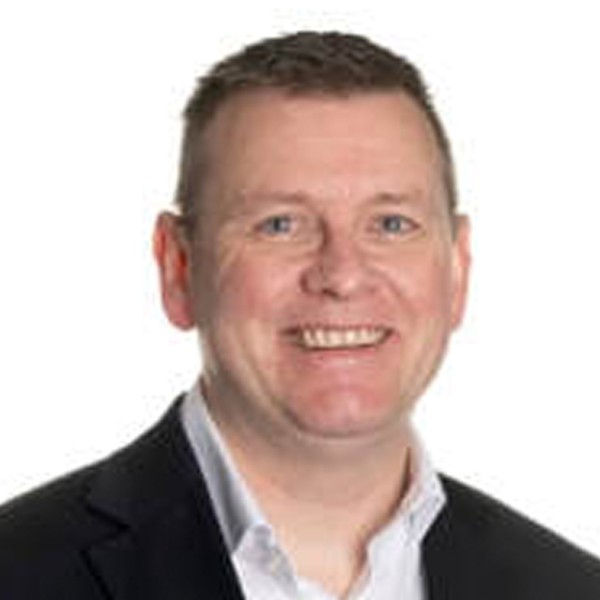 Headshot of Alex Stephen